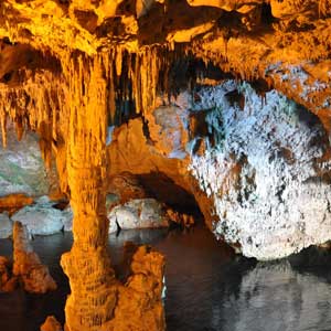 Alghero: Neptune's Caves - Photo: Gian Piero Carboni